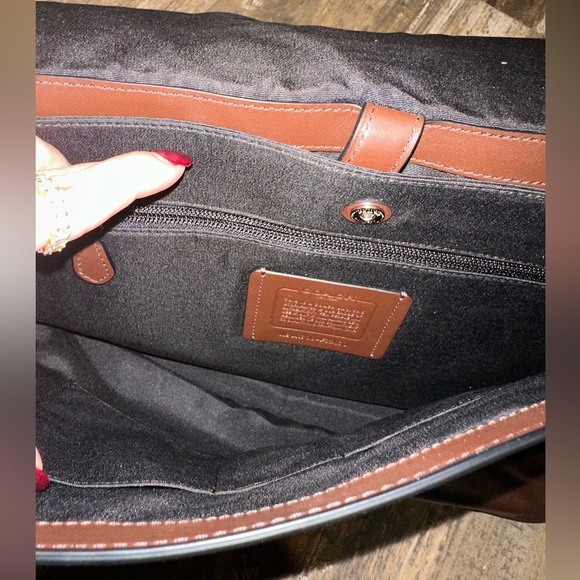 Coach Briefcase​ - Picture 4 of 11